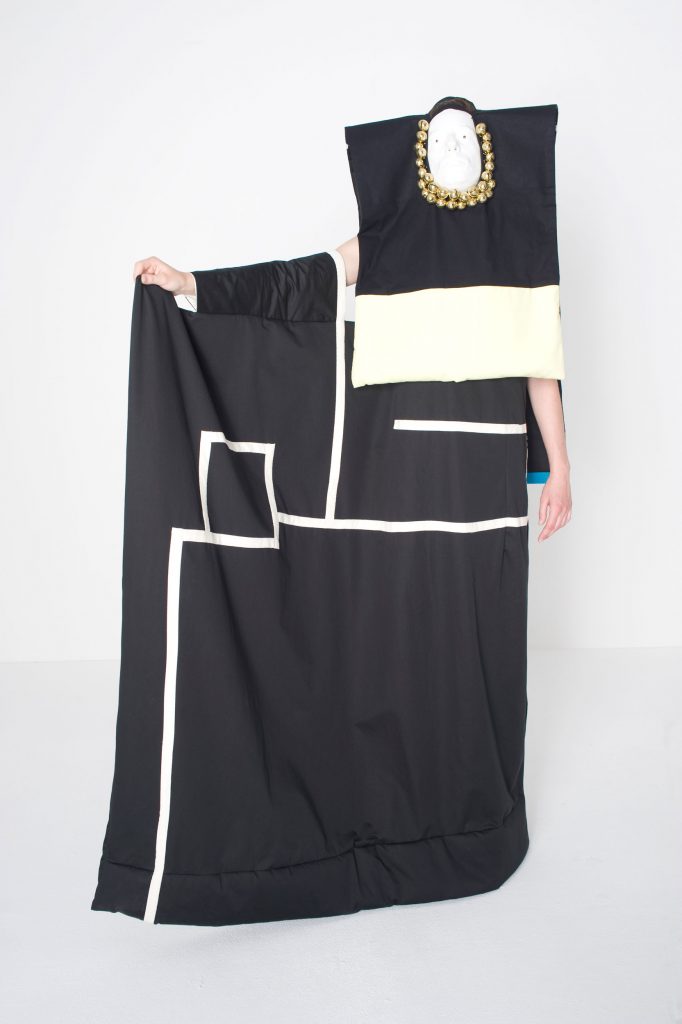 Susan_Hefuna_08_costumes