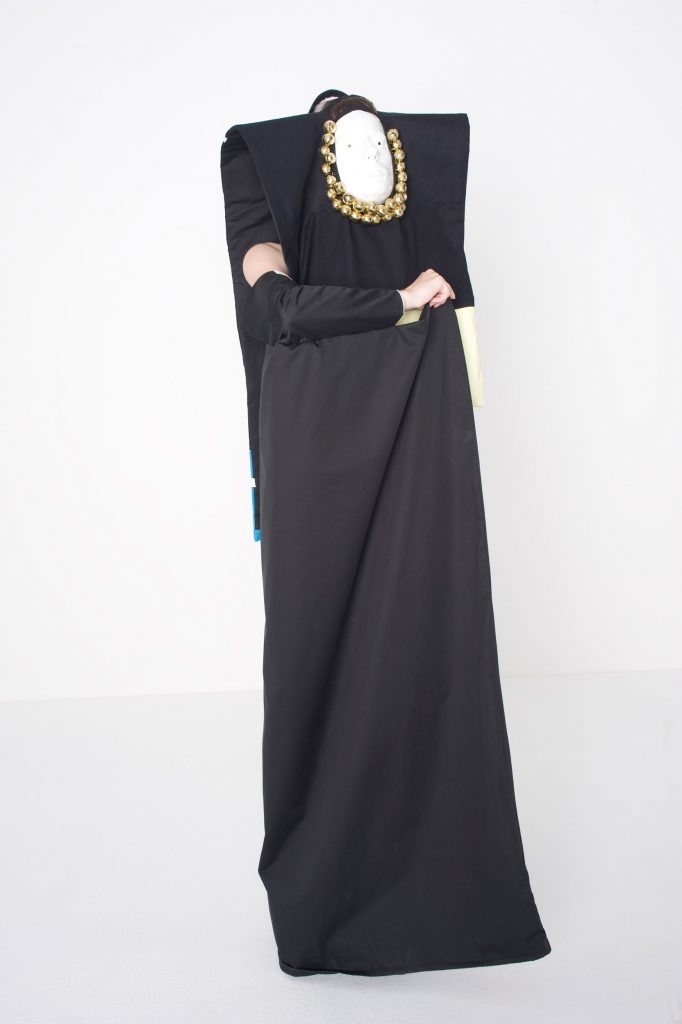 Susan_Hefuna_08_costumes