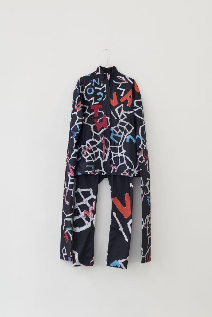 Berliner HÄS, textile Arbeit von Susan Hefuna, 2021
