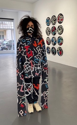 Berliner HÄS, textile Arbeit von Susan Hefuna, 2021
